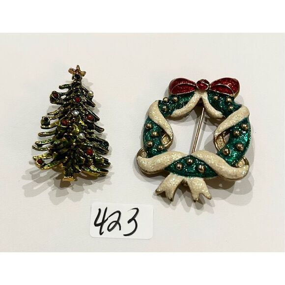 Christmas holiday brooches - tree and wreath set of 2 brooches - Picture 3 of 8